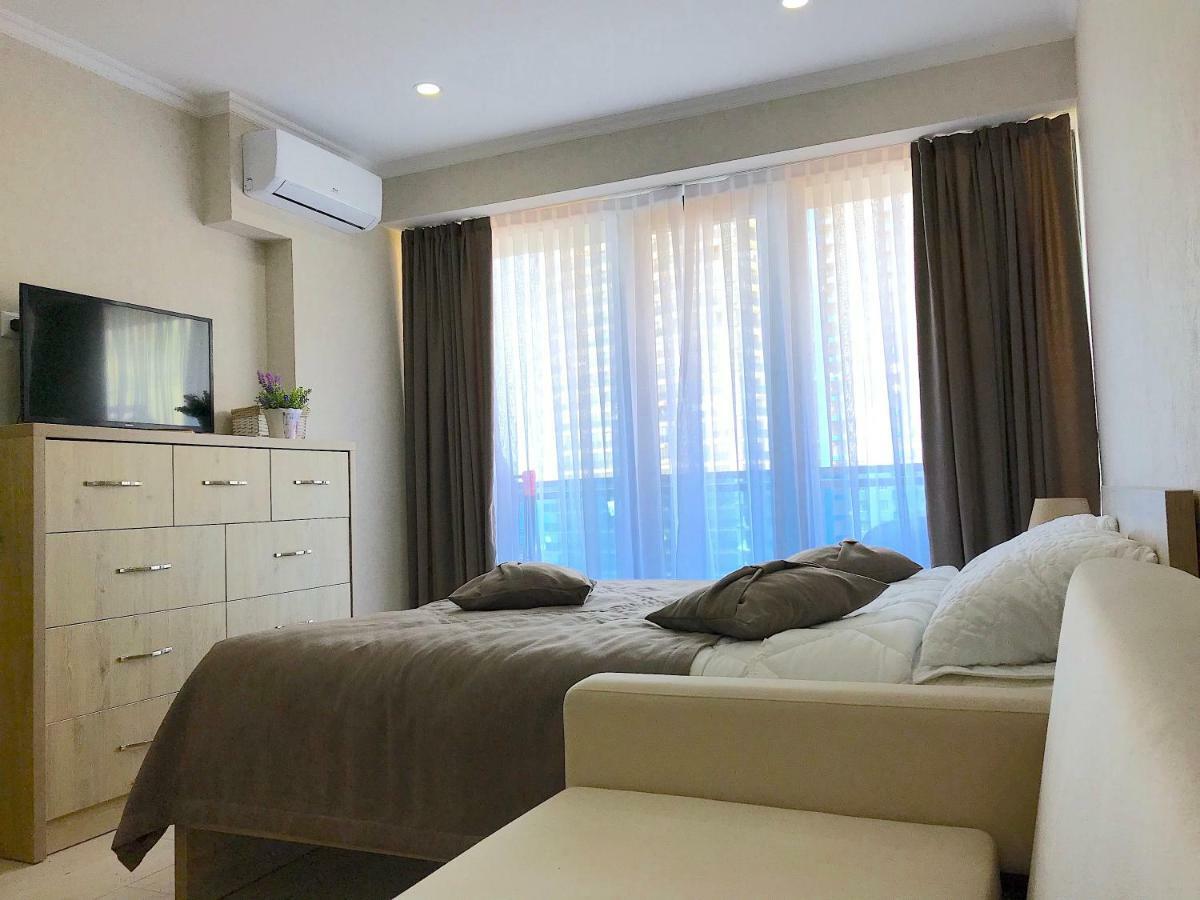 Orbi Beach Tower 바투미 외부 사진