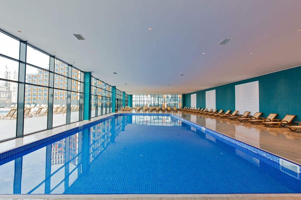 Orbi Beach Tower 바투미 외부 사진