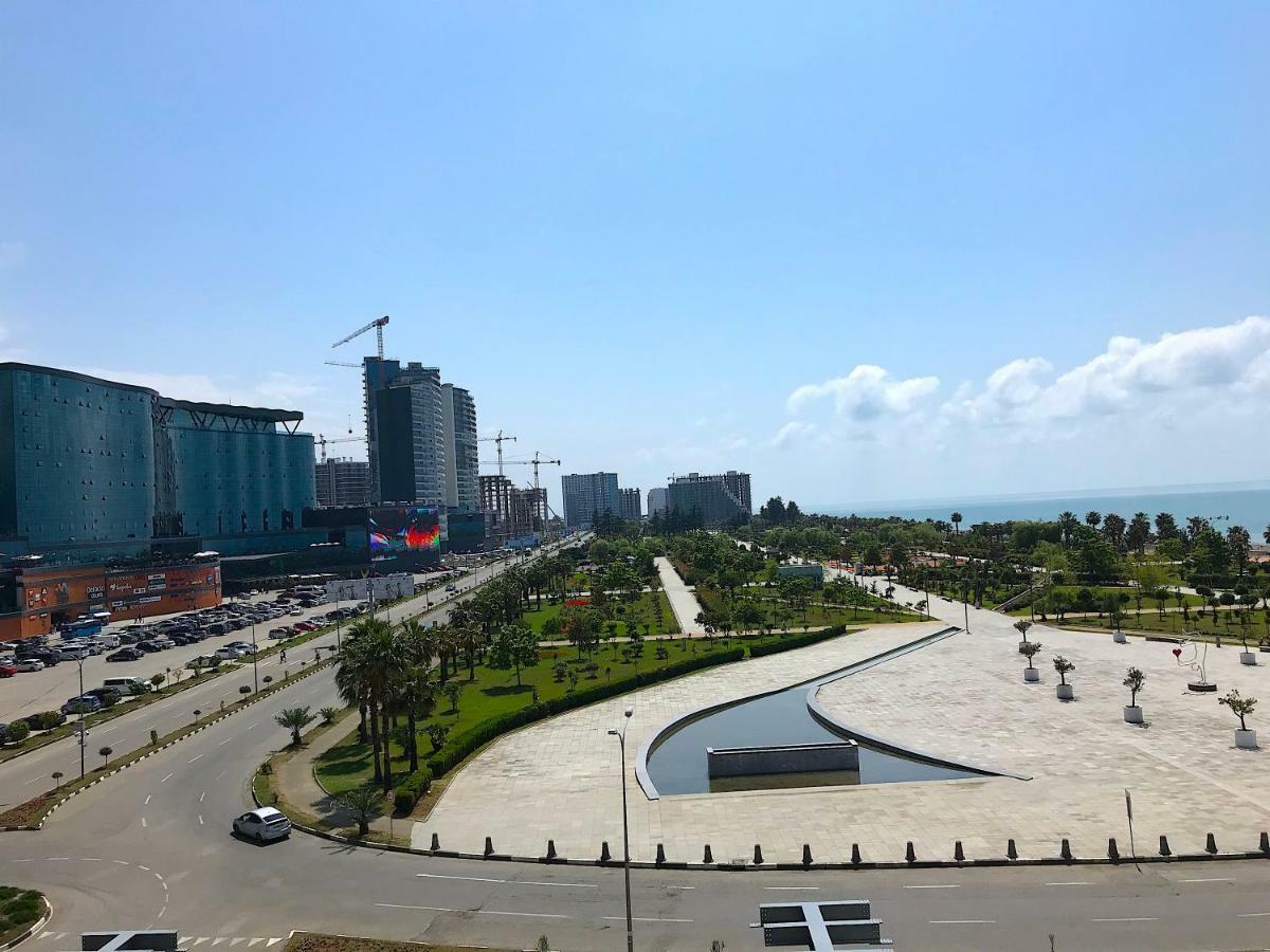 Orbi Beach Tower 바투미 외부 사진