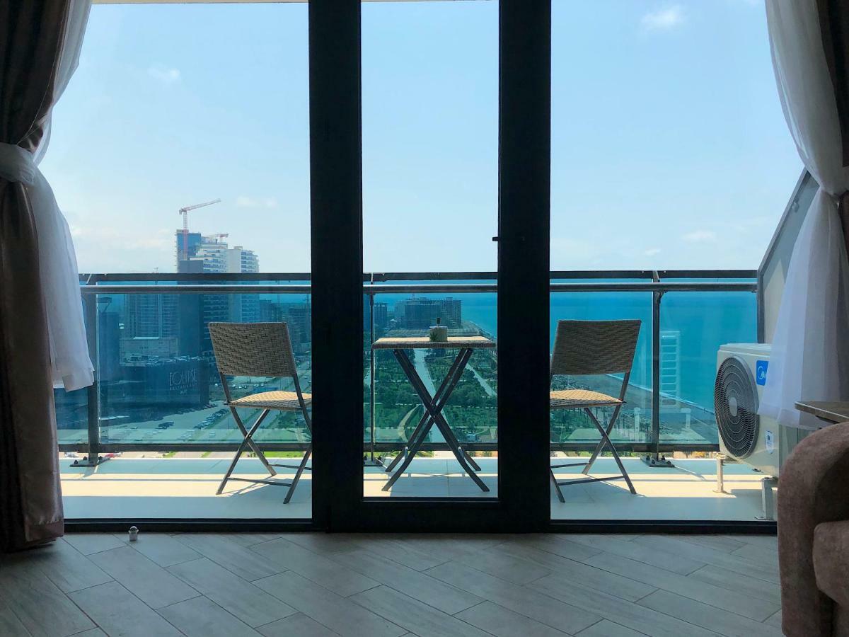 Orbi Beach Tower 바투미 외부 사진