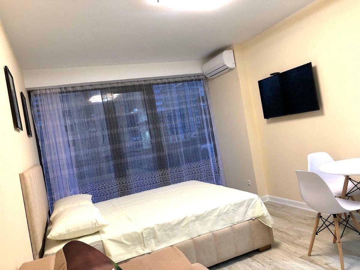 Orbi Beach Tower 바투미 외부 사진