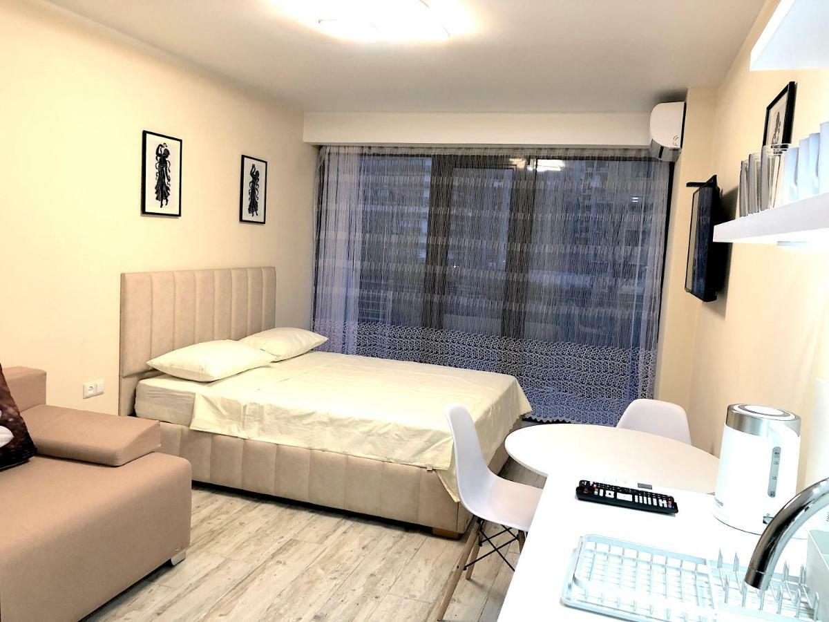 Orbi Beach Tower 바투미 외부 사진